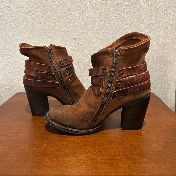 Freebird by Steven Blaze Brown Leather Ankle Booties - Picture 1 of 9